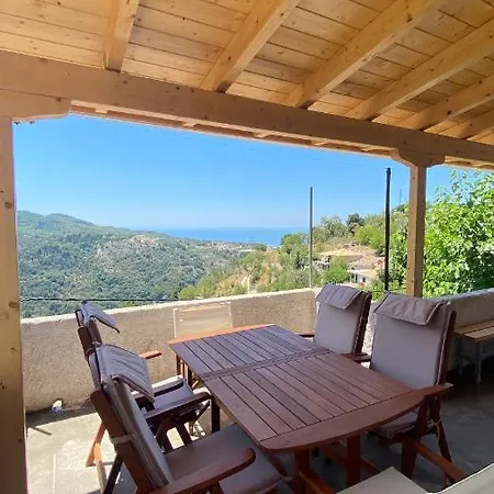 Six Blossoms ! Apartment Exanthia